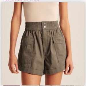 Abercrombie high rise cargo shorts cotton